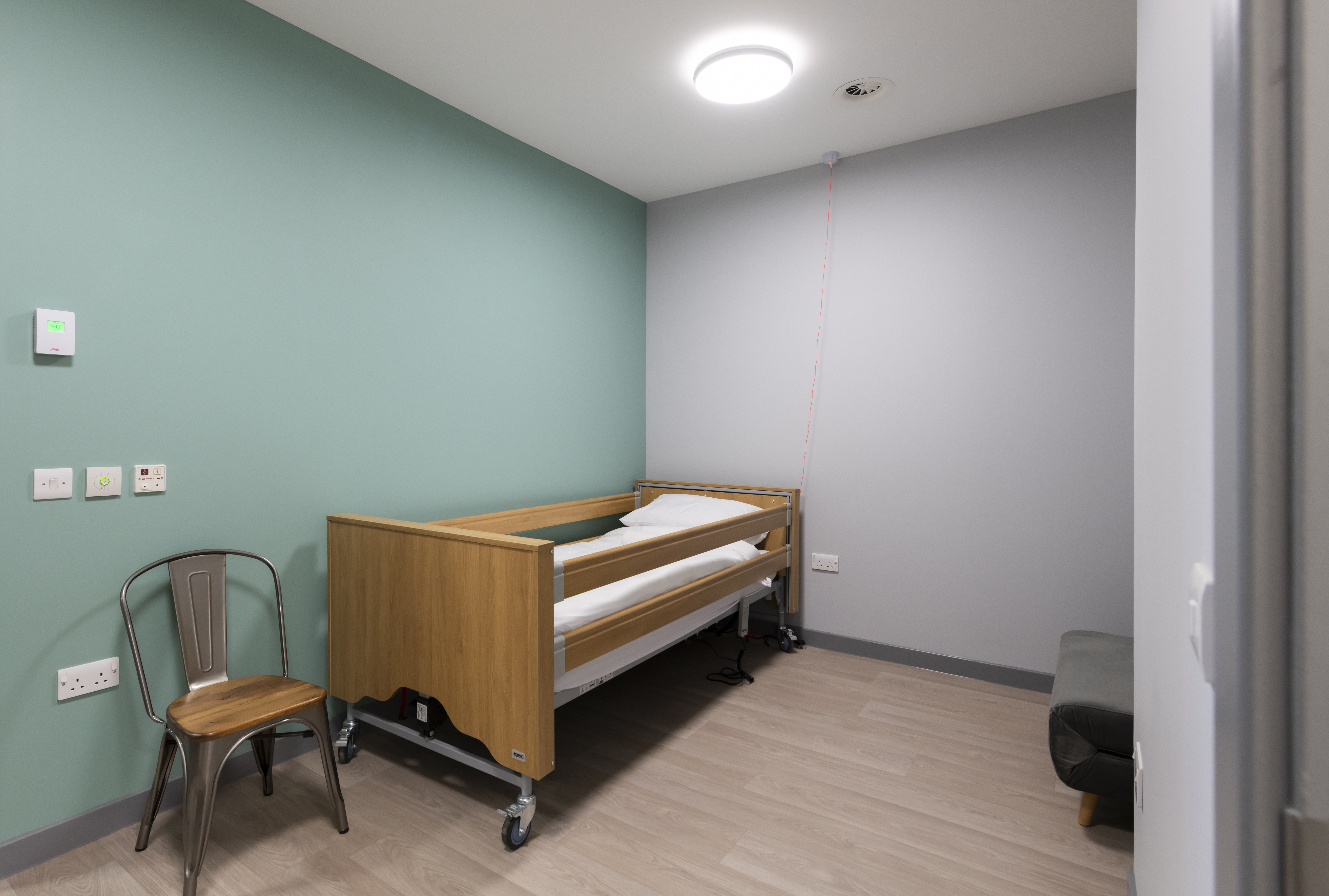 One of the two accessible en-suite rooms