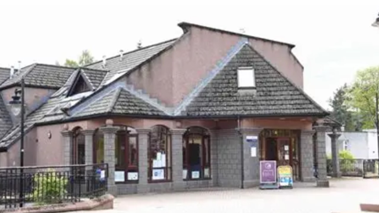Banchory Library exterior